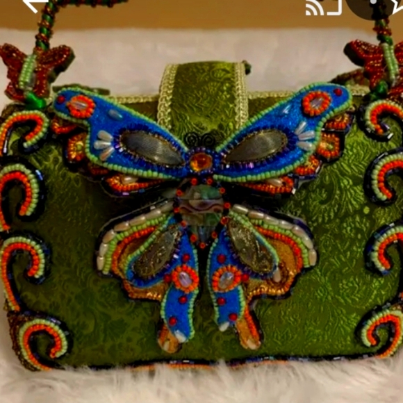 Mary Frances Handbags - Rare Mary Frances Vintage Beaded Purse
